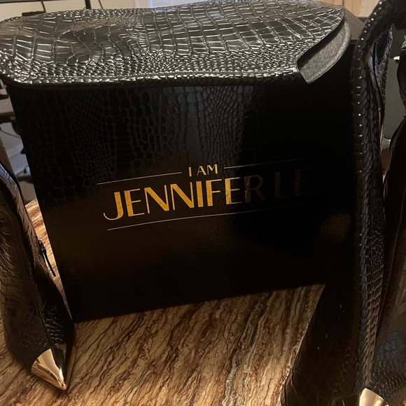 Authentic I AM JENNIFER thigh high boots!!! Never worn only tried on!! - Picture 5 of 7